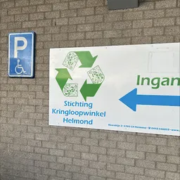 Bezoeker foto van Stichting Kringloopwinkel Helmond in Helmond
