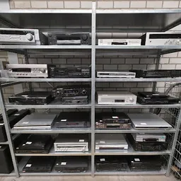 Bezoeker foto van Stichting Kringloopwinkel Helmond in Helmond