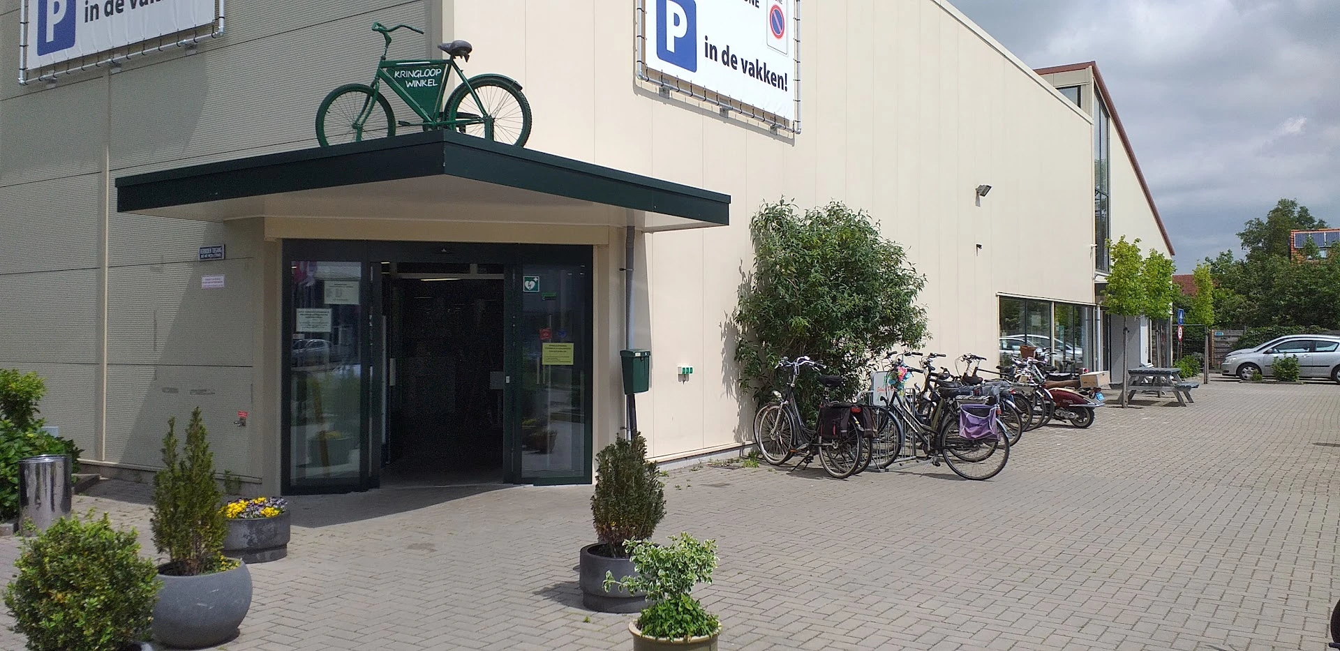 Kringloopwinkel Stichting Kringloopwinkel Steenwijk in Tuk