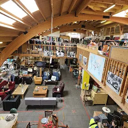 Bezoeker foto van Kringloopwinkel Stichting Overal in Nijmegen