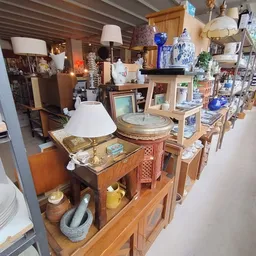 Kringloopwinkel Kringloopwinkel Stichting Primula in Reuver