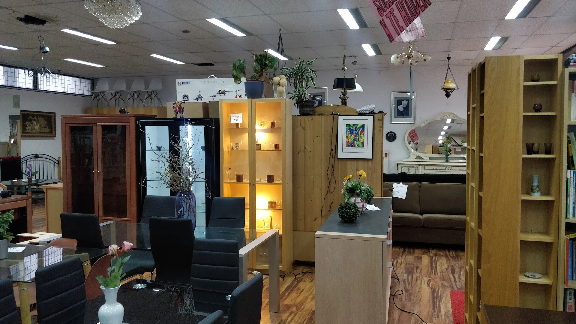 Kringloopwinkel Kringloopwinkel Stichting Remar in Den Haag