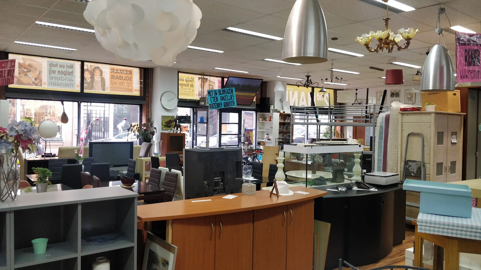 Kringloopwinkel Kringloopwinkel Stichting Remar in Den Haag