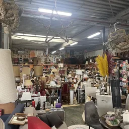 Kringloopwinkel Kringloopwinkel Stichting Robin hoed in Dedemsvaart