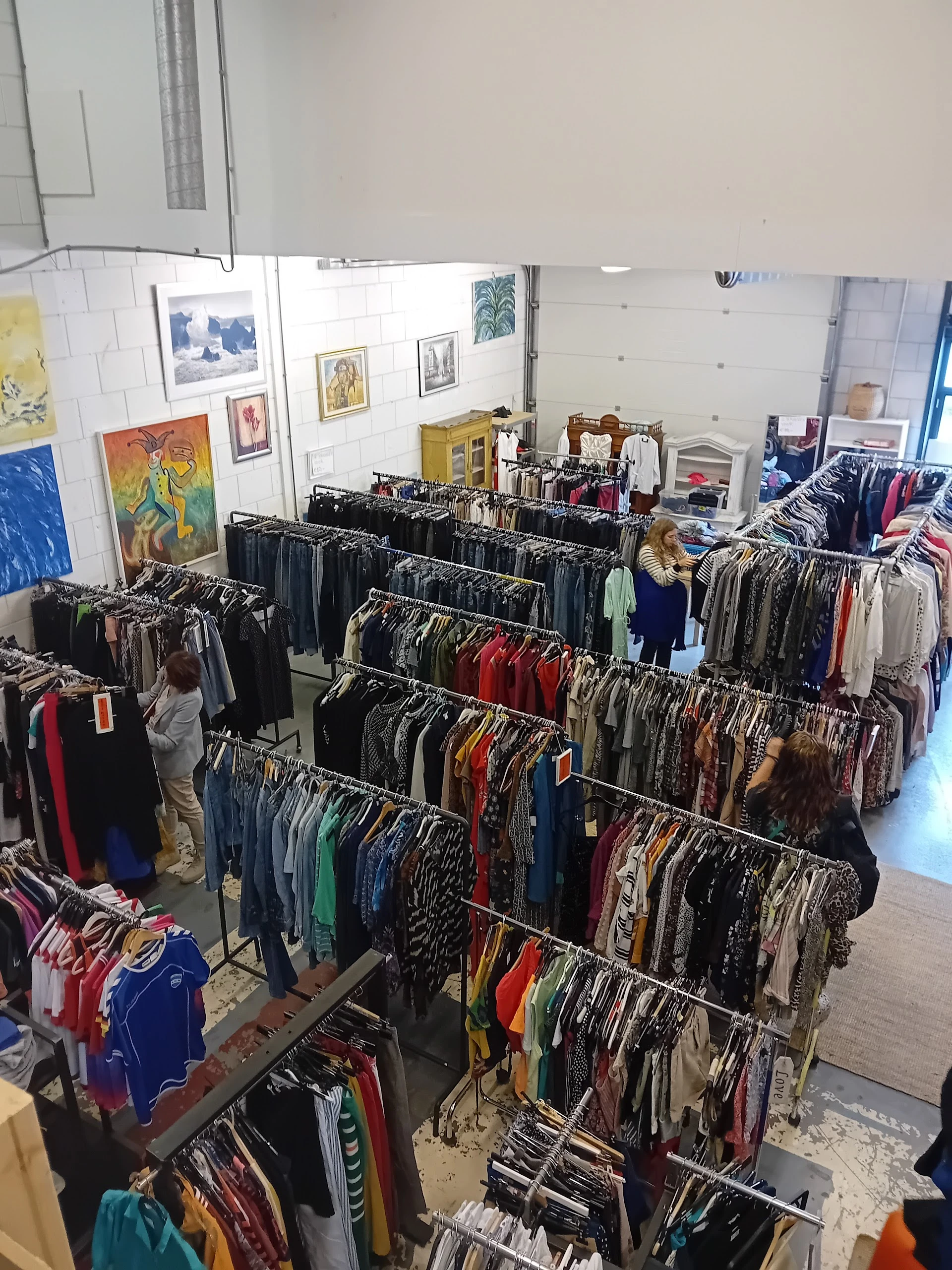 Kringloopwinkel Stichting Tweede Kans Kringloop en Voedselbank in Amsterdam