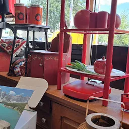 Bezoeker foto van Stichting Vrijwilligers Van Goede Doelen Winkel Sittard in Sittard