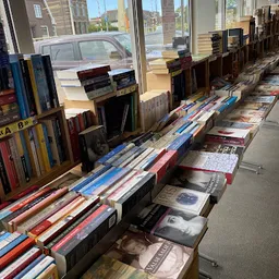 Bezoeker foto van Kringloopwinkel Stichting Woerden Helpt Oost-Europa in Woerden