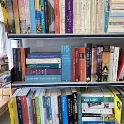 Bezoeker foto van Kringloopwinkel Stichting Woerden Helpt Oost-Europa in Woerden