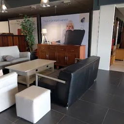 Bezoeker foto van Kringloopwinkel Stichting Zolder van Den Helder in Den Helder