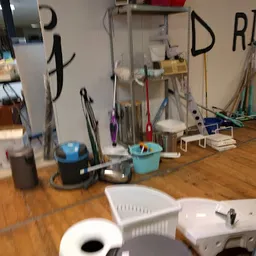 Bezoeker foto van Kringloopwinkel Stichting Zolder van Den Helder in Den Helder