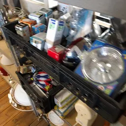 Bezoeker foto van Kringloopwinkel Stichting Zolder van Den Helder in Den Helder