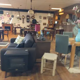 Bezoeker foto van Kringloopwinkel Stichting Zolder van Den Helder in Den Helder