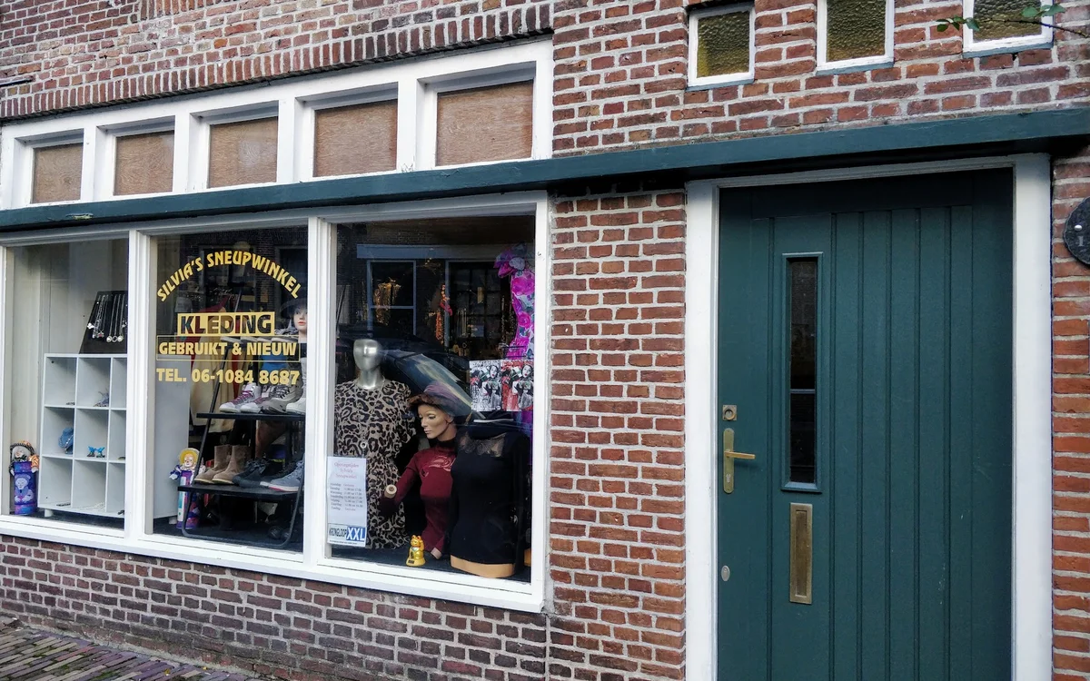 Kringloopwinkel Kringloopwinkel Sylvia's Sneupwinkel in Leeuwarden