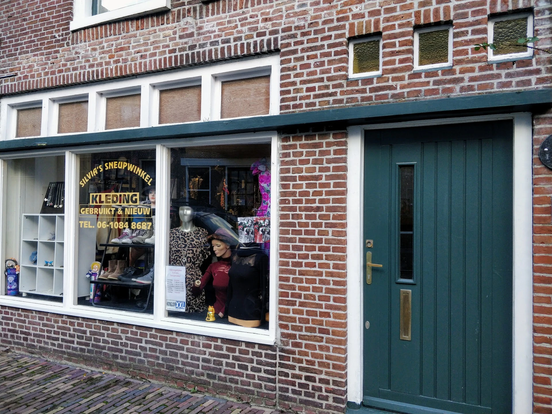 Kringloopwinkel Kringloopwinkel Sylvia's Sneupwinkel in Leeuwarden