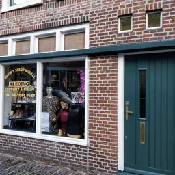 Kringloopwinkel Kringloopwinkel Sylvia's Sneupwinkel in Leeuwarden