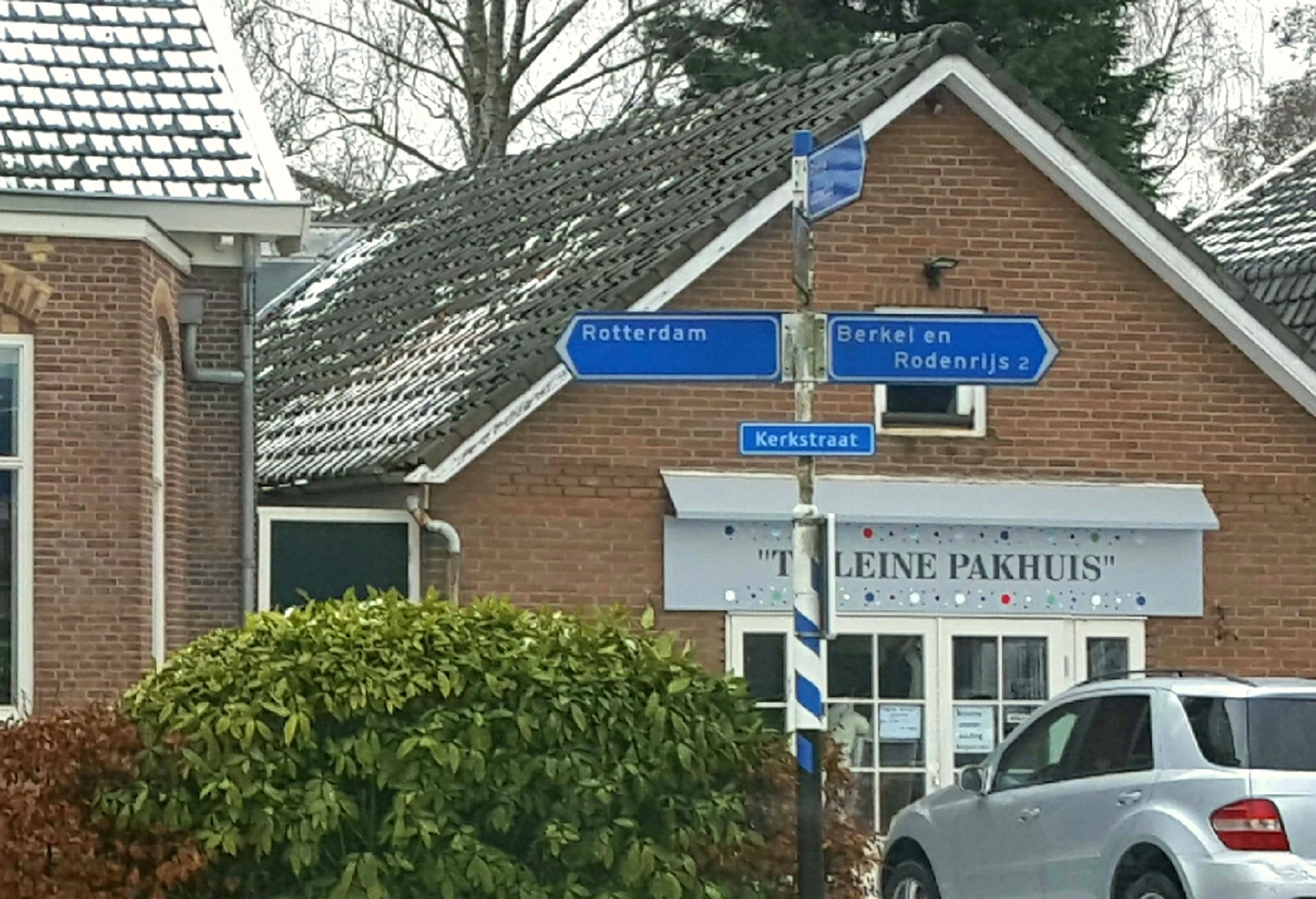 Kringloopwinkel Kringloopwinkel 't Kleine Pakhuis in Bergschenhoek