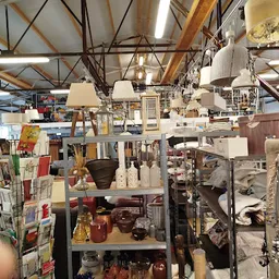 Bezoeker foto van Kringloopwinkel 't Lôôsje in Dirksland