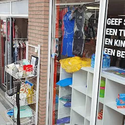 Bezoeker foto van Kringloopwinkel Terre des Hommes in Barendrecht