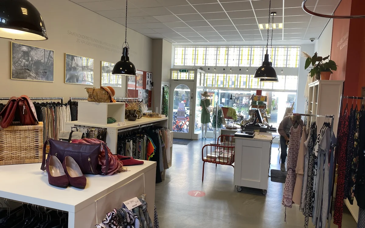 Kringloopwinkel Kringloopwinkel Terre des Hommes winkel Alkmaar in Alkmaar