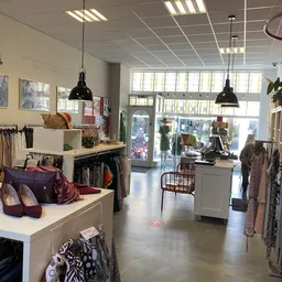 Kringloopwinkel Kringloopwinkel Terre des Hommes winkel Alkmaar in Alkmaar