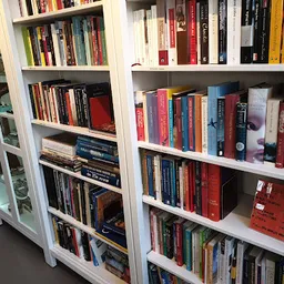 Bezoeker foto van Kringloopwinkel Terre des Hommes winkel Amersfoort in Amersfoort