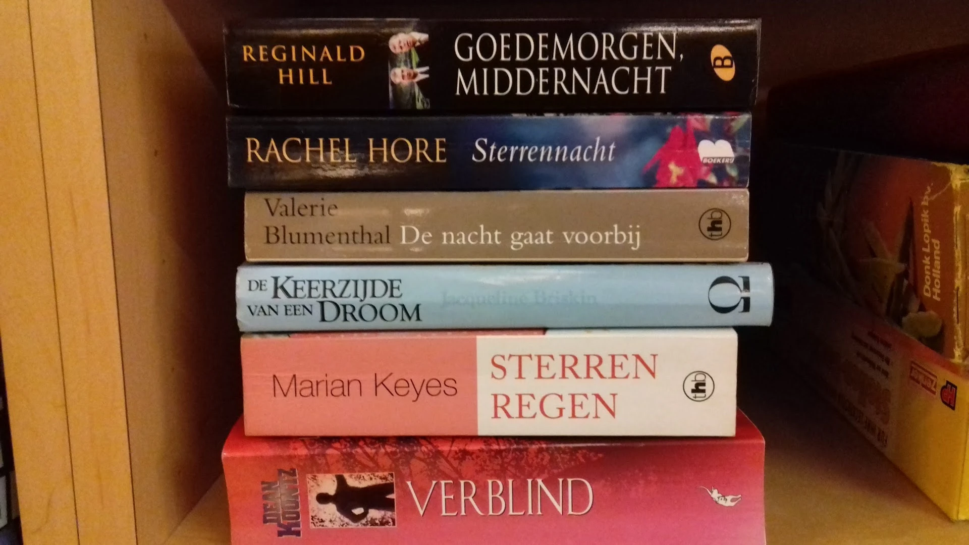 Kringloopwinkel Terre des Hommes winkel Breda in Breda met tweedehands kleding, koopjes en muziek