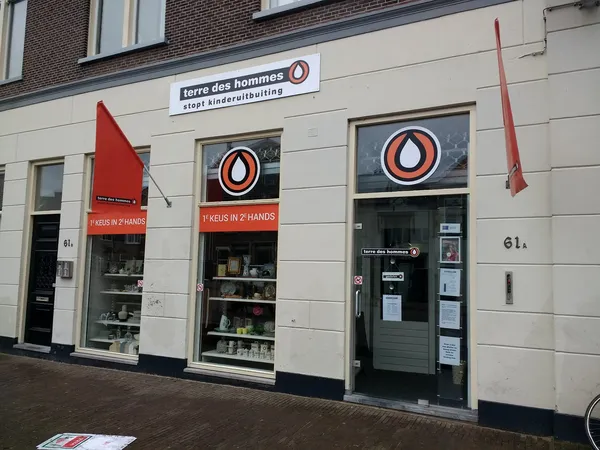 Kringloopwinkel Kringloopwinkel Terre des Hommes winkel in Delft