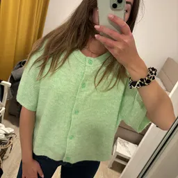 Bezoeker foto van Kringloopwinkel Terre des Hommes winkel Den Haag in Den Haag