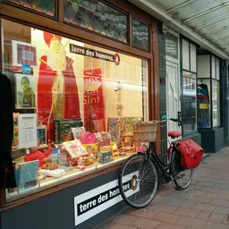 Kringloopwinkel Kringloopwinkel Terre des Hommes winkel Haarlem in Haarlem