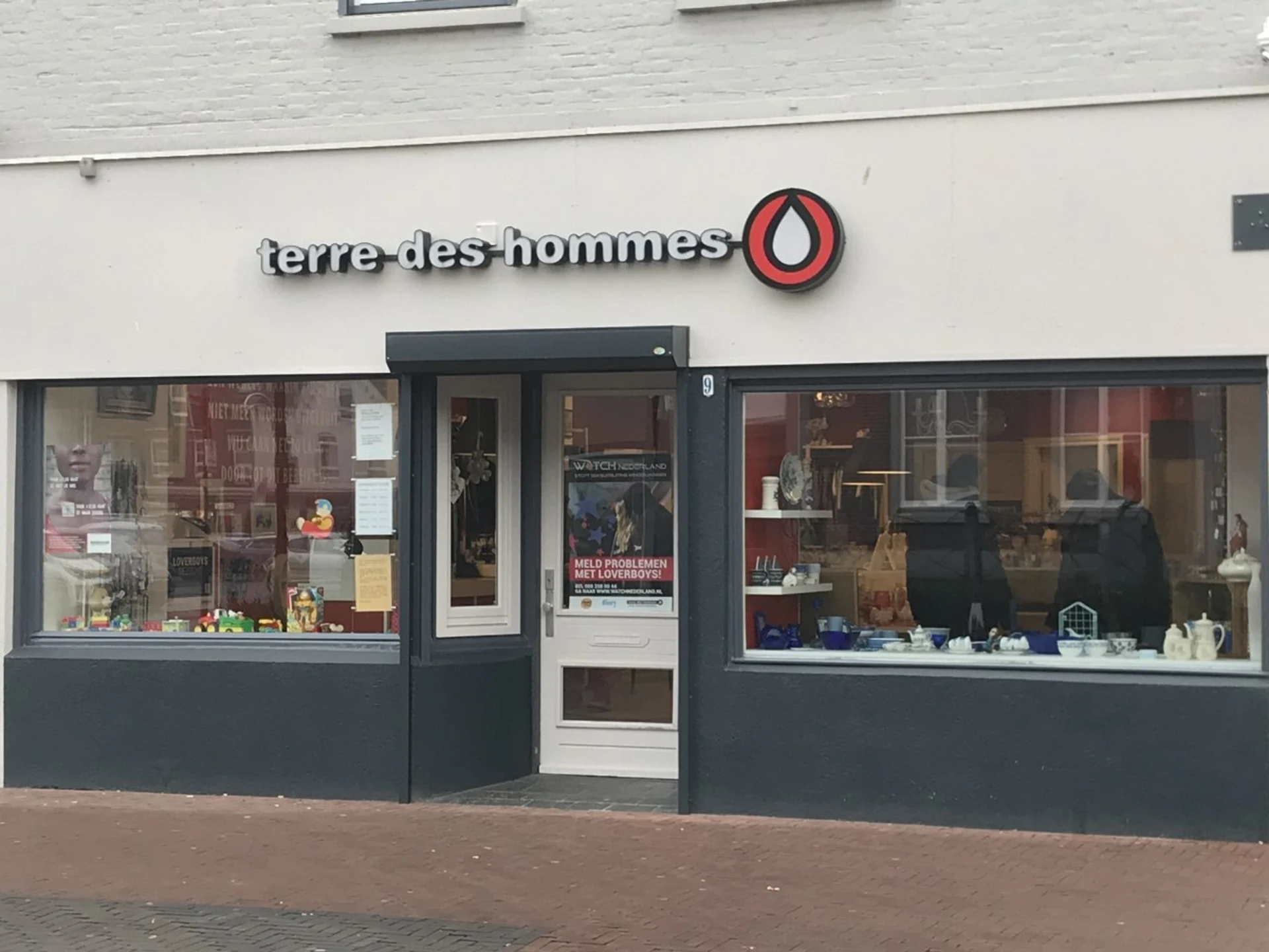 Kringloopwinkel Kringloopwinkel Terre des Hommes winkel Helmond in Helmond