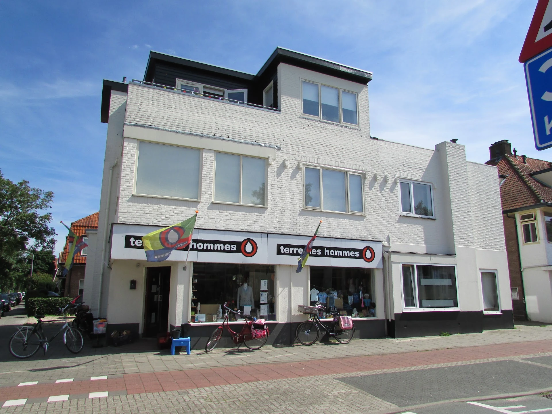 Kringloopwinkel Kringloopwinkel Terre des Hommes winkel Hilversum in Hilversum