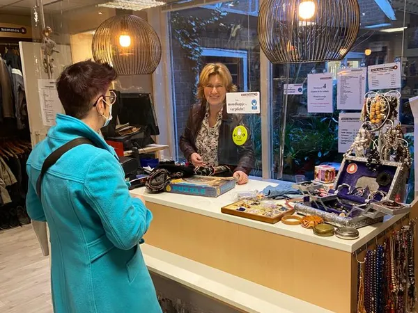 Kringloopwinkel Kringloopwinkel Terre des Hommes winkel Leeuwarden in Leeuwarden