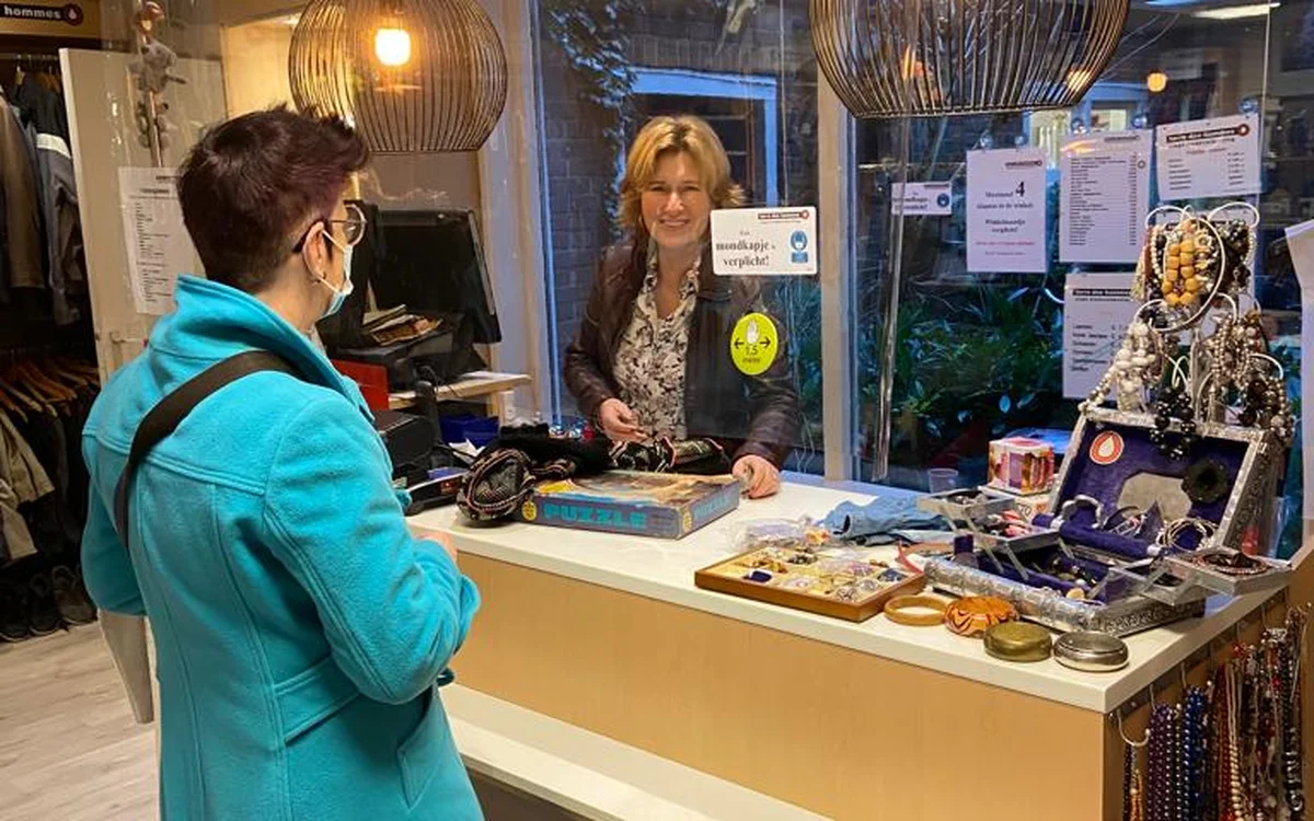 Kringloopwinkel Kringloopwinkel Terre des Hommes winkel Leeuwarden in Leeuwarden