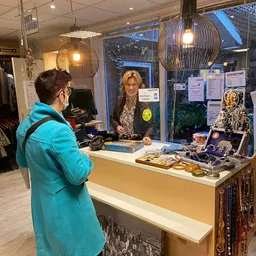 Kringloopwinkel Kringloopwinkel Terre des Hommes winkel Leeuwarden in Leeuwarden