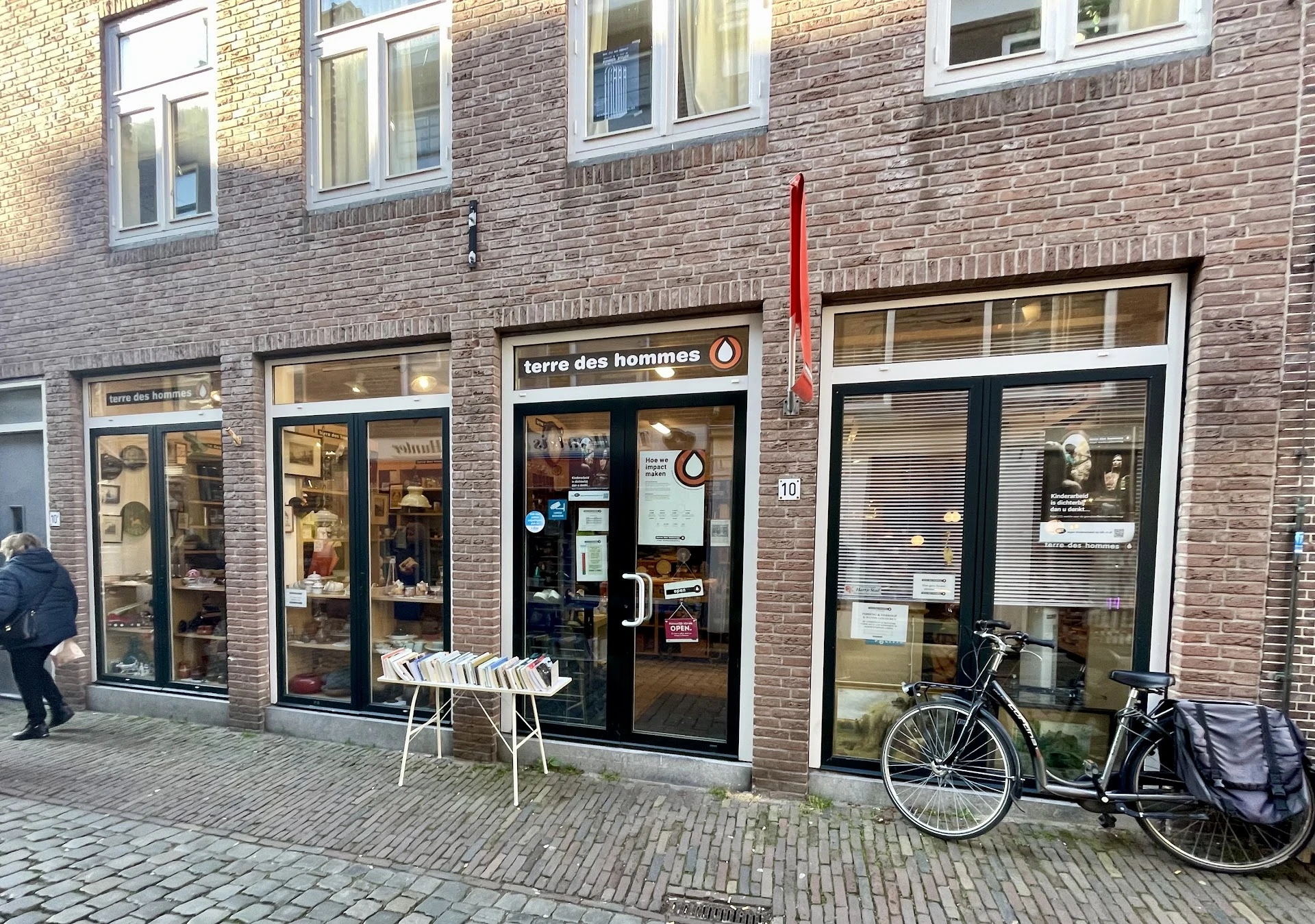 Kringloopwinkel Kringloopwinkel Terre des Hommes winkel Leiden in Leiden