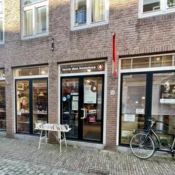 Kringloopwinkel Kringloopwinkel Terre des Hommes winkel Leiden in Leiden