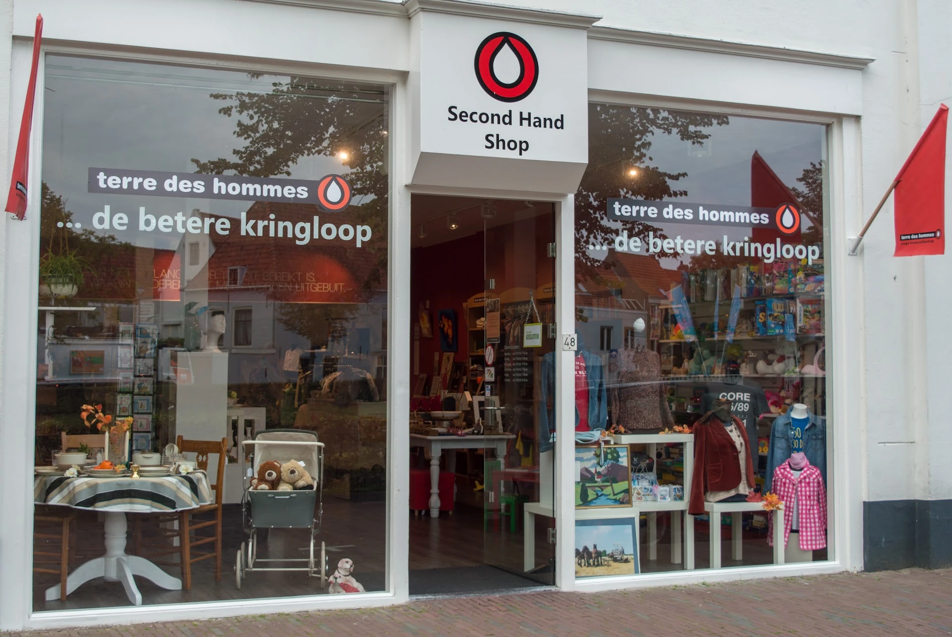 Kringloopwinkel Kringloopwinkel Terre des Hommes winkel Middelburg in Middelburg