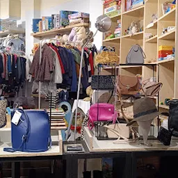 Bezoeker foto van Kringloopwinkel Terre des Hommes winkel Nijmegen in Nijmegen