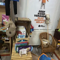 Bezoeker foto van Kringloopwinkel Terre des Hommes winkel Utrecht in Utrecht