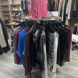 Bezoeker foto van Kringloopwinkel Terre des Hommes winkel Utrecht in Utrecht