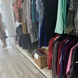 Bezoeker foto van Kringloopwinkel Terre des Hommes winkel Utrecht in Utrecht