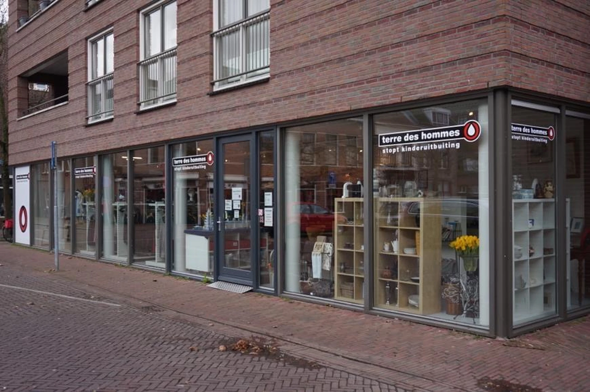 Kringloopwinkel Kringloopwinkel Terre des Hommes winkel Wageningen in Wageningen