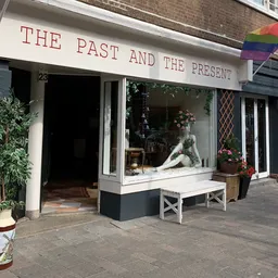 Kringloopwinkel Kringloopwinkel The Past And The Present in Amsterdam
