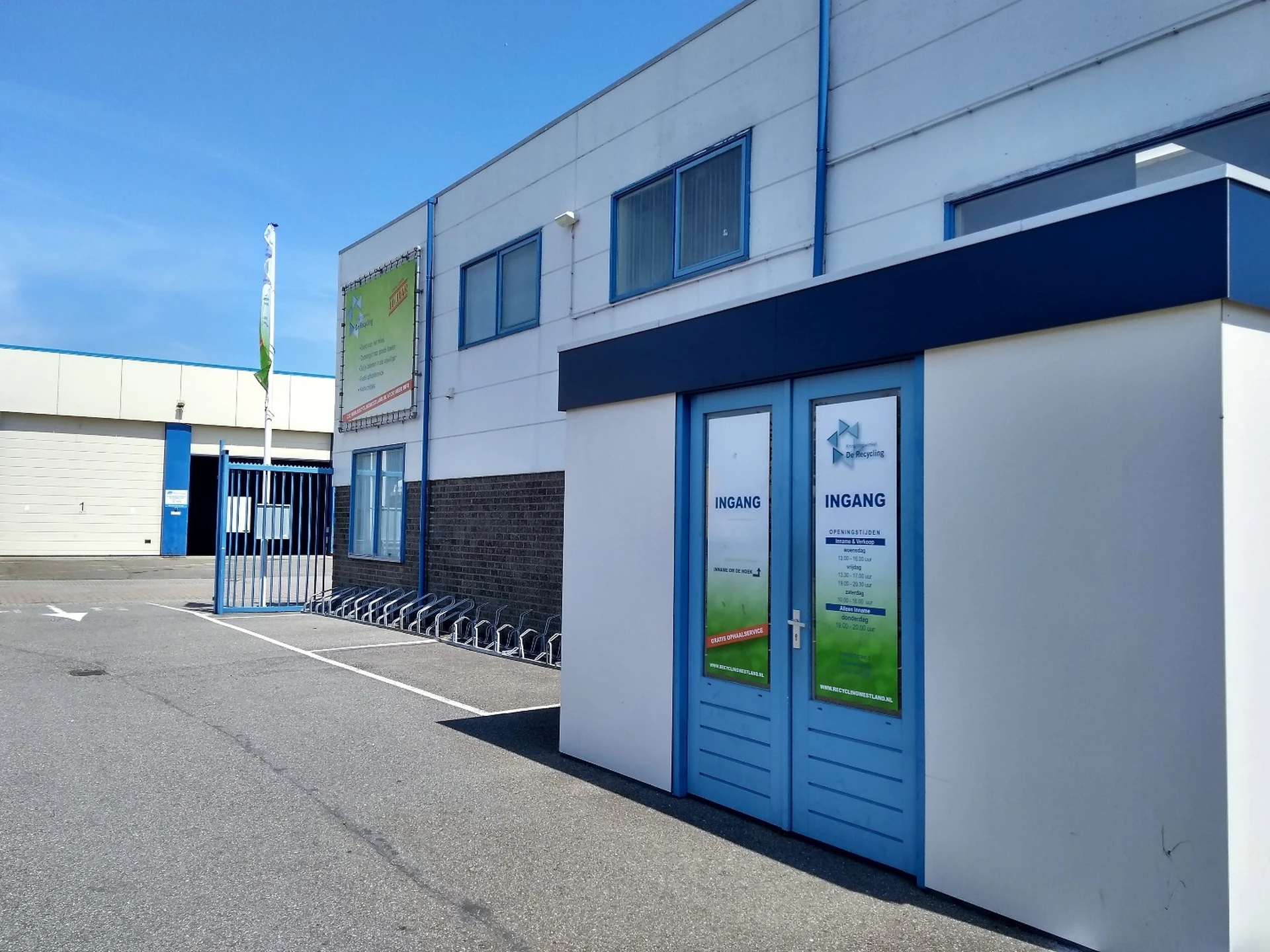 Kringloopwinkel The Thrift Recycling in 's-Gravenzande