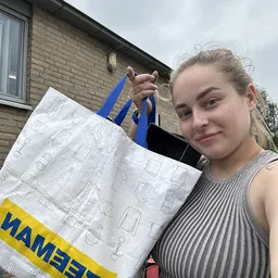 Bezoeker foto van thrift Jan Vink Foundation in Sint-Michielsgestel