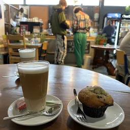 Bezoeker foto van Thrift Store: De Lokatie in Amsterdam