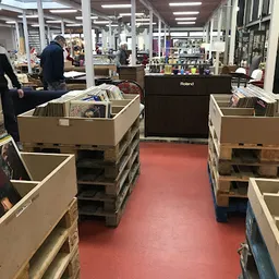 Bezoeker foto van Thrift Store: De Lokatie in Amsterdam