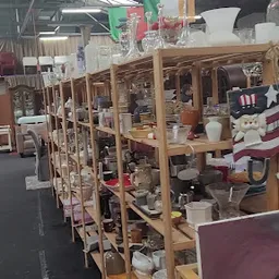 Bezoeker foto van Thrift Store Maatje in Halfweg