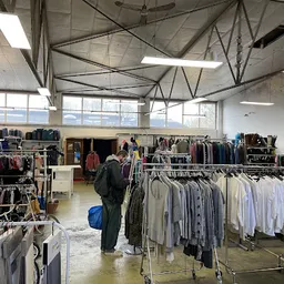 Bezoeker foto van Thrift Store What's in? in Groningen