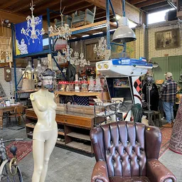 Bezoeker foto van Kringloopwinkel Tough Treasures in Weurt